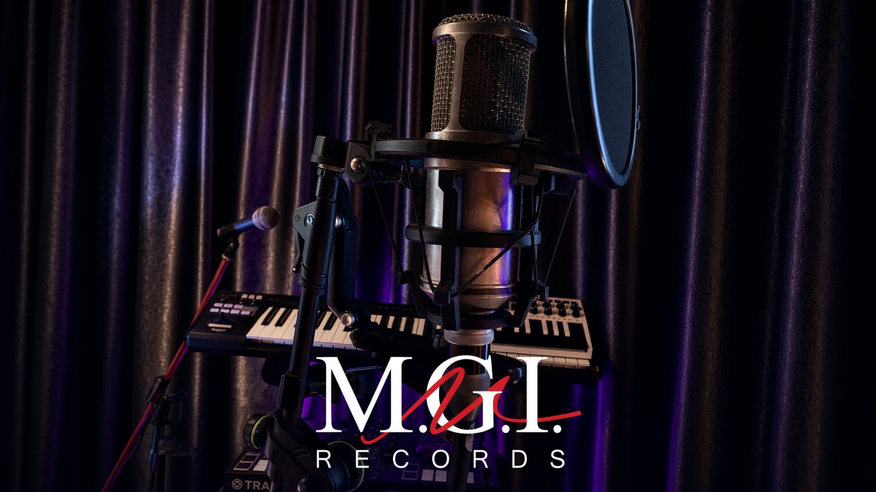 Studio microphone and keyboard prepared for recording